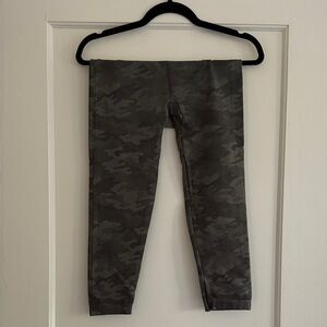SPANX Gray Camo Leggings